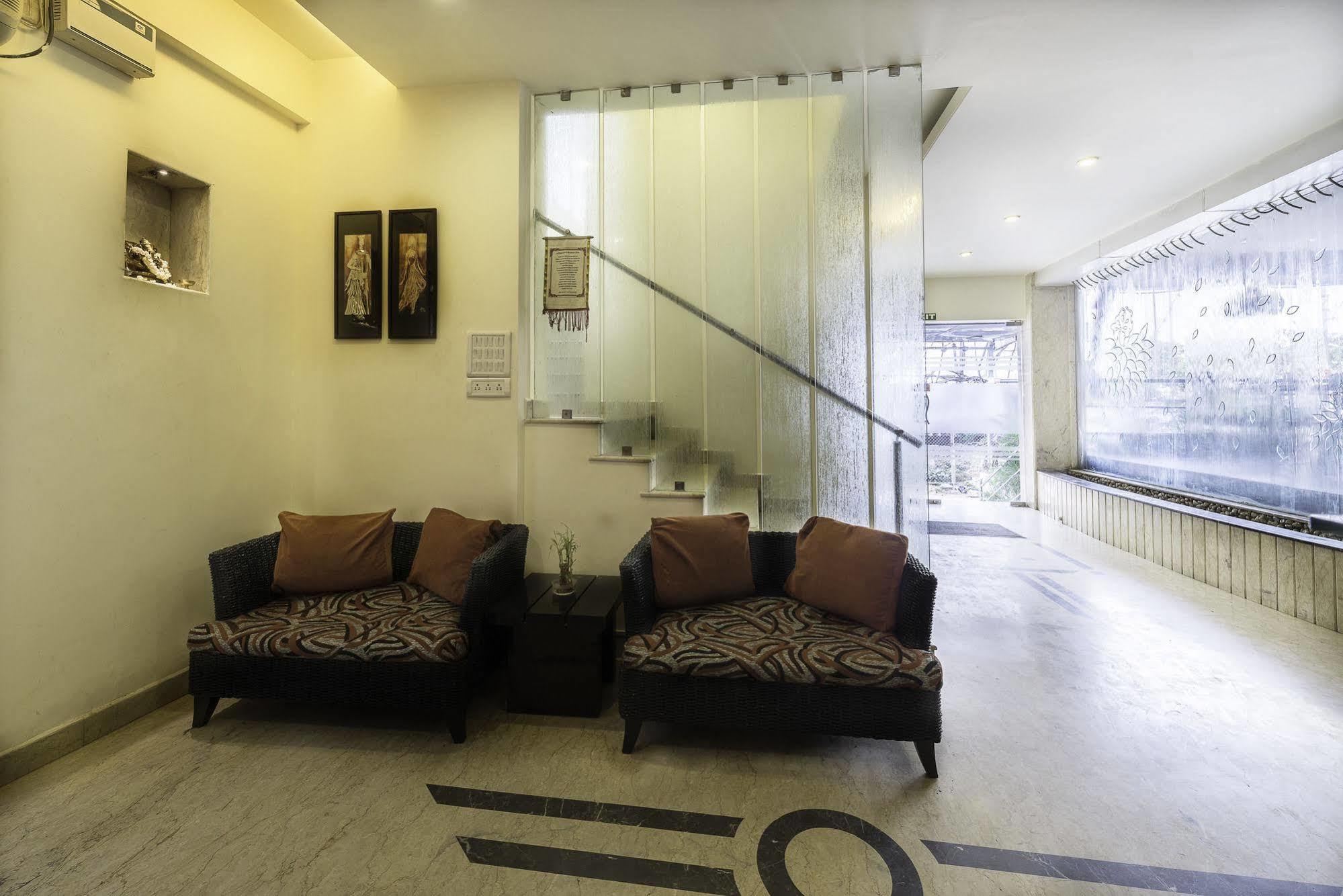 Olive Zip Rest House Road By Embassy Group Bangalore Exterior foto