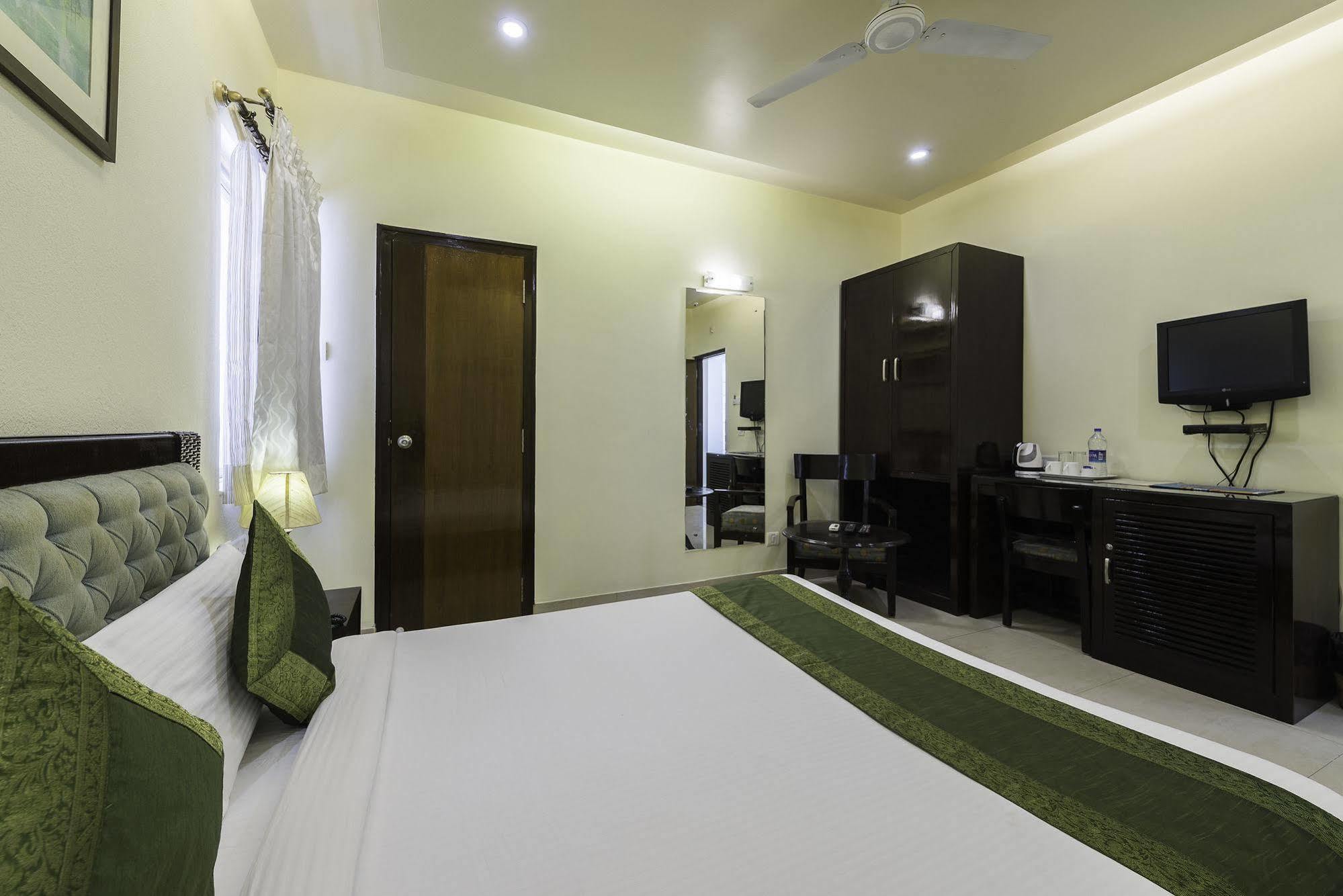 Olive Zip Rest House Road By Embassy Group Bangalore Exterior foto